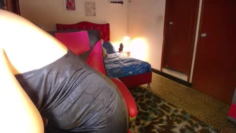 Snapshot of danielle_rose_ chatting on 02/09/26, 02:43 Angie online show from 02/09/26, 02:43