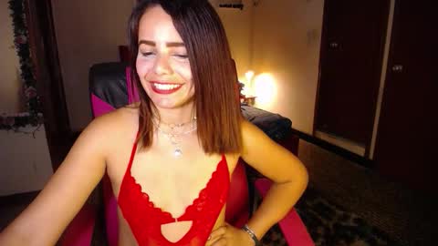 Snapshot of danielle_rose_ chatting on 02/13/26, 03:41 Angie online show from 02/13/26, 03:41