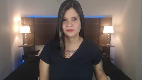 Snapshot of daniellerain chatting on 10/31/25, 11:22 daniellerain online show from 10/31/25, 11:22