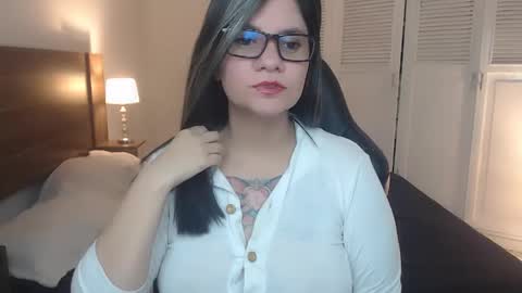 daniellerain online show from 04/22/26, 10:06