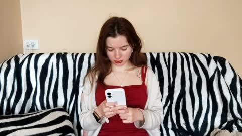 Mia online show from 04/01/26, 06:14