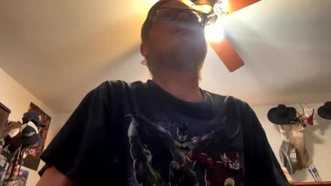 Daniel    y. online show from 02/05/25, 07:31