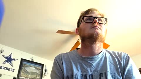 Daniel    y. online show from 11/03/25, 08:10