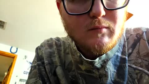 Daniel    y. online show from 11/04/25, 08:19