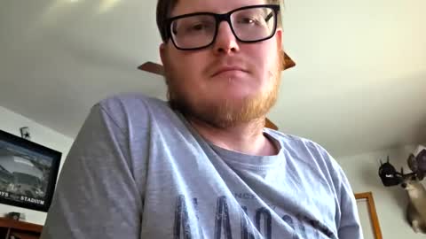 Daniel    y. online show from 11/10/25, 09:58