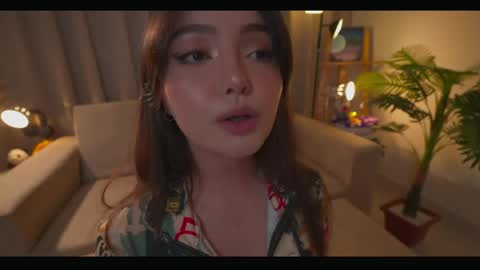Snapshot of danii_xoxo chatting on 06/04/26, 10:49 online show from 06/04/26, 10:49