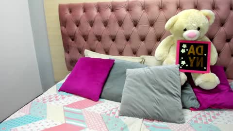 DaniiBelluci  online show from 01/28/25, 09:51