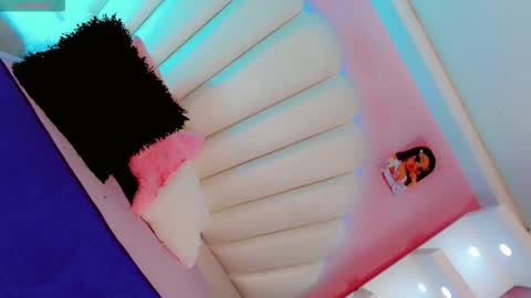 Snapshot of daniiela_ember chatting on 03/03/26, 04:40 Danny online show from 03/03/26, 04:40