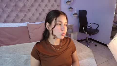 Snapshot of danika_x chatting on 06/22/26, 01:29 Danika online show from 06/22/26, 01:29