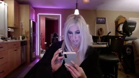 DanikaWhite69 online show from 02/06/25, 07:13