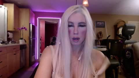 DanikaWhite69 online show from 02/10/25, 04:30