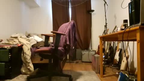 danimal5000 online show from 12/01/24, 05:46