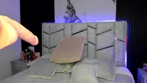 Snapshot of daniphoenixx chatting on 02/02/25, 09:51 Dani Phonenix online show from 02/02/25, 09:51