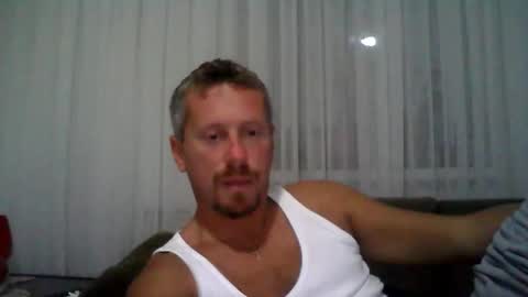 Snapshot of danisami12345 chatting on 10/09/25, 10:41 daniel online show from 10/09/25, 10:41