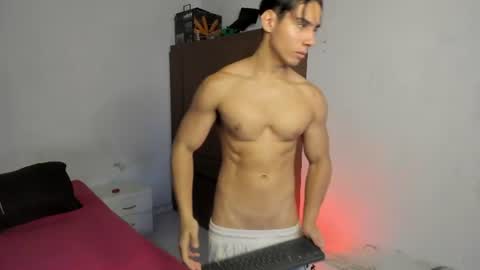 Snapshot of danisus chatting on 07/23/26, 12:14 Danisus online show from 07/23/26, 12:14
