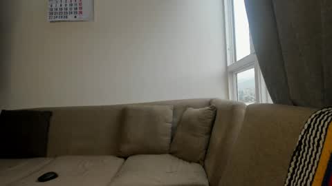 Snapshot of danisweet_ chatting on 04/27/26, 08:51 dani online show from 04/27/26, 08:51