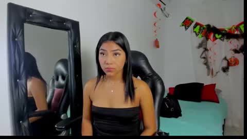 Snapshot of danka_smith chatting on 10/09/25, 01:20 danka_smith online show from 10/09/25, 01:20