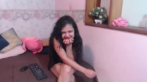 Snapshot of danna_luz1 chatting on 02/17/26, 12:12 Luz online show from 02/17/26, 12:12
