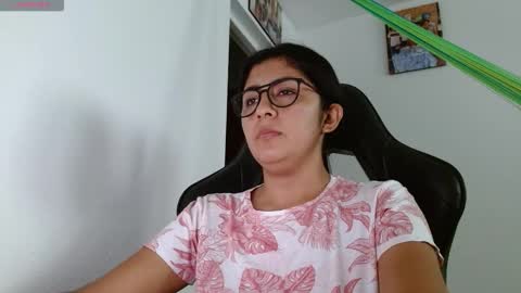 Danna online show from 03/02/26, 09:43