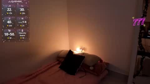 Snapshot of danna_rhodesx chatting on 05/19/26, 07:58 Danna Rhodes online show from 05/19/26, 07:58