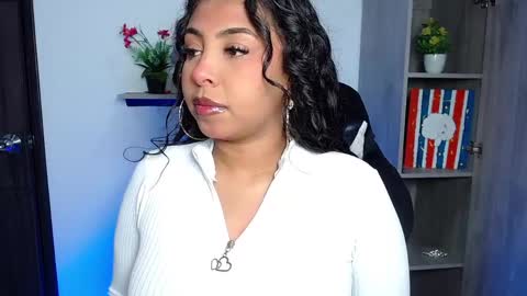 Snapshot of danna_schmidt23 chatting on 04/27/26, 09:40 Danna online show from 04/27/26, 09:40