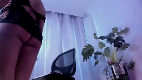 Paulina online show from 02/19/25, 09:47