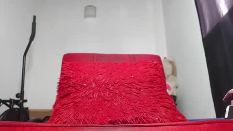Snapshot of danna_xex chatting on 02/09/25, 03:34 CALL ME WHAT YOU WANT online show from 02/09/25, 03:34