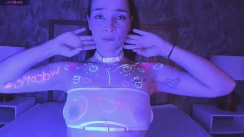    online show from 10/05/25, 01:09