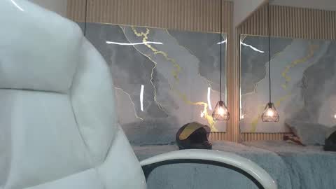 danna online show from 10/20/25, 07:47