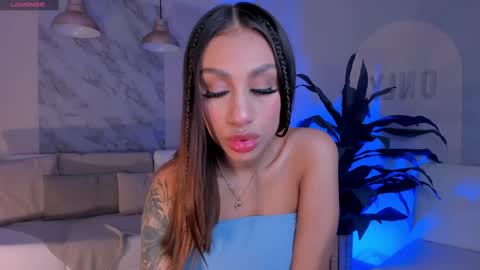 Danna Cruz  online show from 02/18/25, 07:52