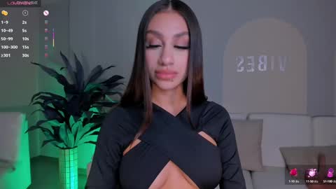 Danna Cruz  online show from 03/02/25, 01:38