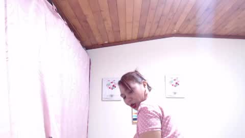 dannamomcerratt online show from 04/27/26, 01:47