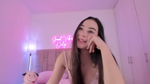 Snapshot of dannate1 chatting on 01/30/25, 11:55 danna  online show from 01/30/25, 11:55