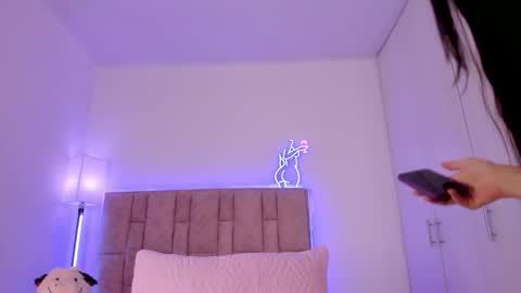 Snapshot of dannate1 chatting on 02/16/25, 12:41 danna  online show from 02/16/25, 12:41