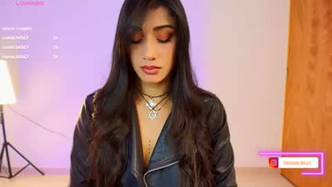 Danna Wells online show from 06/19/26, 01:10