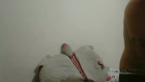 Snapshot of danni4_20 chatting on 02/19/25, 12:00 danni4_20 online show from 02/19/25, 12:00