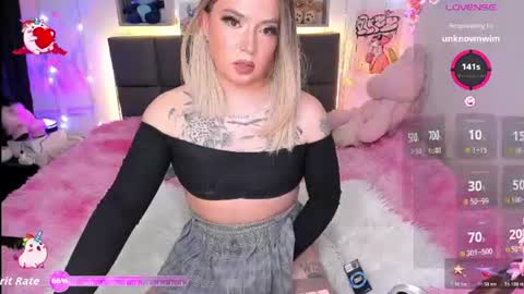 Snapshot of dannia_13 chatting on 06/11/26, 02:53 dannia_13 online show from 06/11/26, 02:53