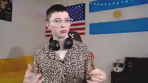 Danny online show from 10/24/25, 09:49