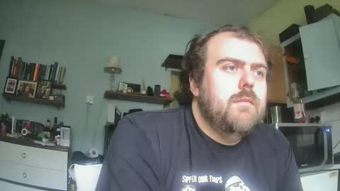 Snapshot of dannyb0y95 chatting on 11/15/25, 11:18 Danny online show from 11/15/25, 11:18