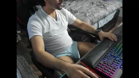 Snapshot of dannydusk chatting on 03/03/26, 04:07 Danny online show from 03/03/26, 04:07