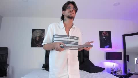 dannyperlaza online show from 04/17/26, 05:43