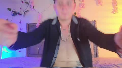 Snapshot of dante_grayy chatting on 11/08/25, 02:23 Dantegrayy online show from 11/08/25, 02:23