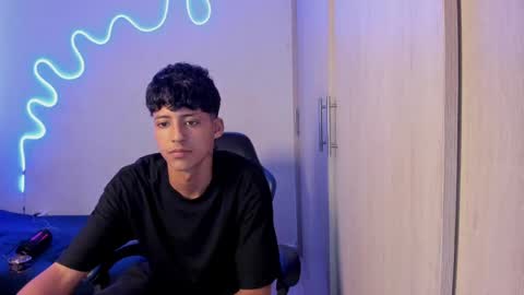 dante_martinez1 online show from 04/01/26, 07:11