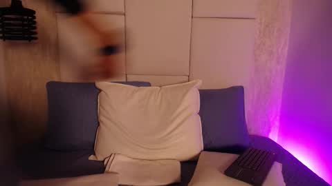 Snapshot of dante_savage1 chatting on 11/16/25, 12:22 dante_savage1 online show from 11/16/25, 12:22