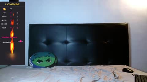 Snapshot of dante_xo chatting on 02/07/25, 09:58 A L E J A N D R O online show from 02/07/25, 09:58