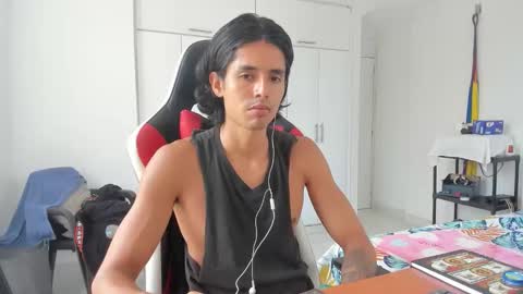 X Dante7373574 online show from 11/12/25, 03:56