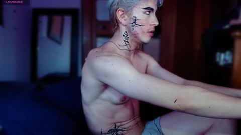 Snapshot of danteobscuro chatting on 01/18/26, 10:57 danteobscuro online show from 01/18/26, 10:57