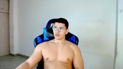 Snapshot of dantraxx chatting on 02/23/26, 08:39 Dantraxx online show from 02/23/26, 08:39