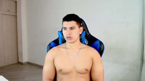 Snapshot of dantraxx chatting on 02/24/26, 05:22 Dantraxx online show from 02/24/26, 05:22