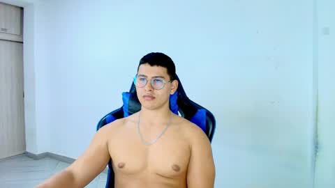 Snapshot of dantraxx chatting on 02/27/26, 12:32 Dantraxx online show from 02/27/26, 12:32